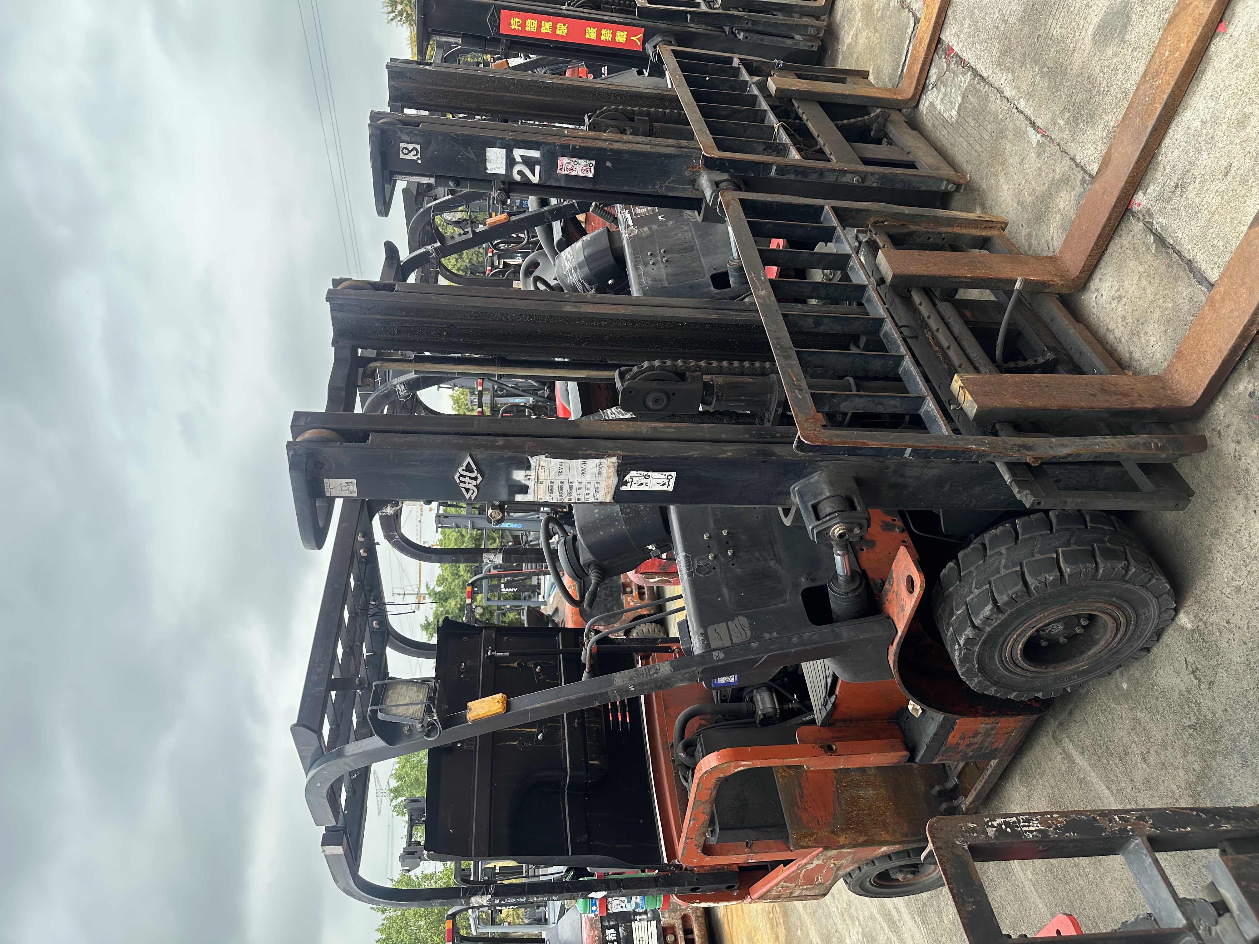 Hangzhou forklifts 1.5-1.8 tons